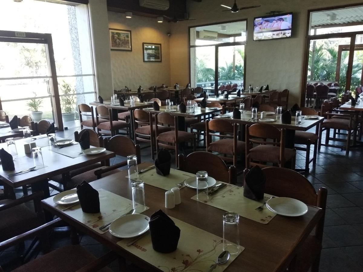 Chryso Hotels Pvt Ltd Ankleshwar Dış mekan fotoğraf