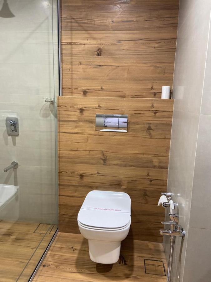 Chryso Hotels Pvt Ltd Ankleshwar Dış mekan fotoğraf