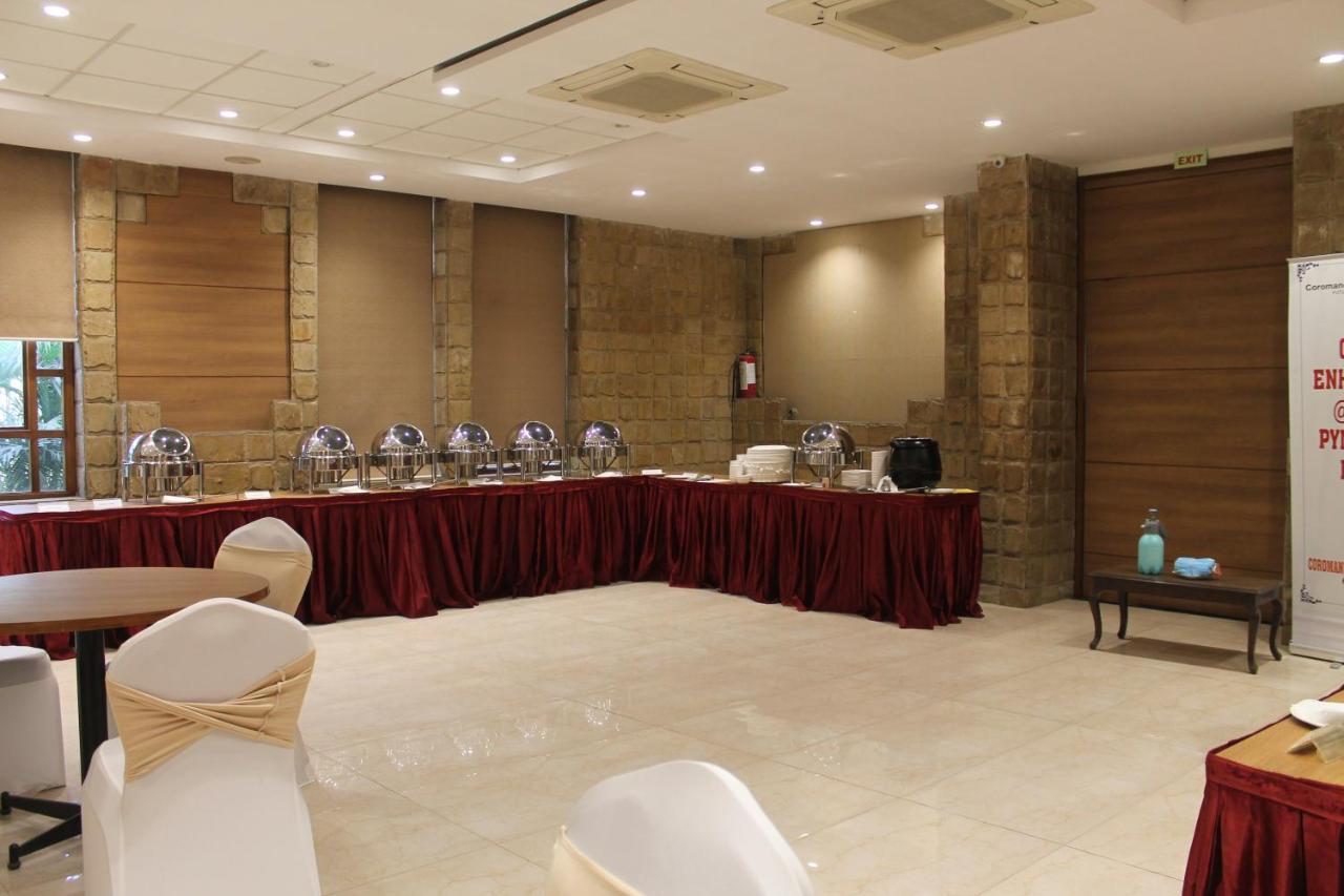 Chryso Hotels Pvt Ltd Ankleshwar Dış mekan fotoğraf