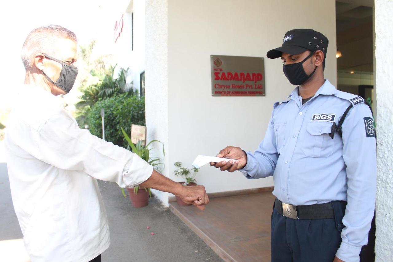 Chryso Hotels Pvt Ltd Ankleshwar Dış mekan fotoğraf